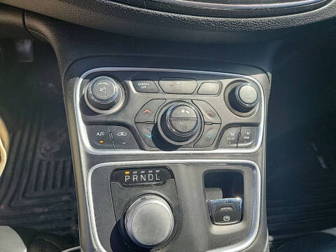 2015 Chrysler 200 C