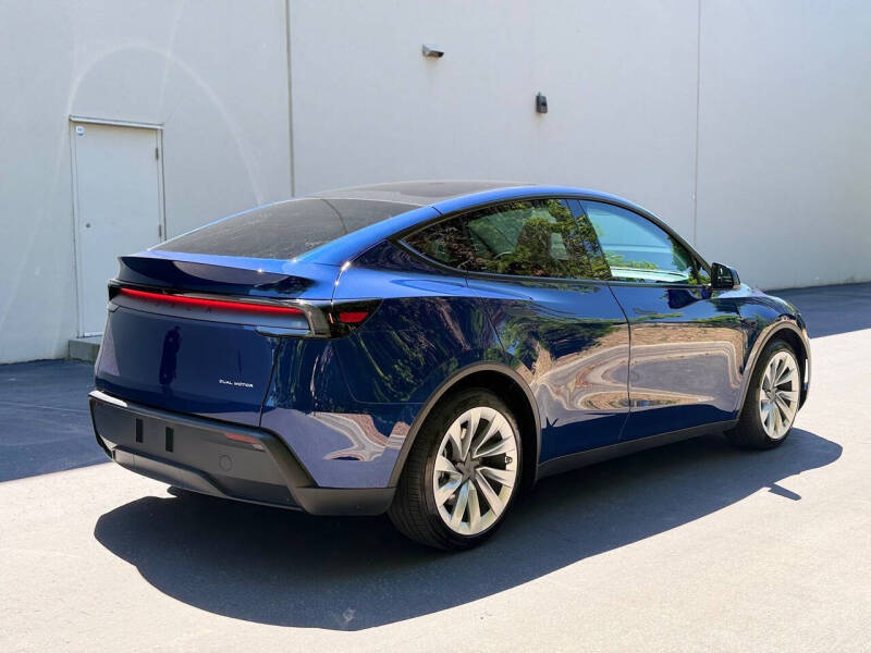 2026 Tesla Model Y Long Range