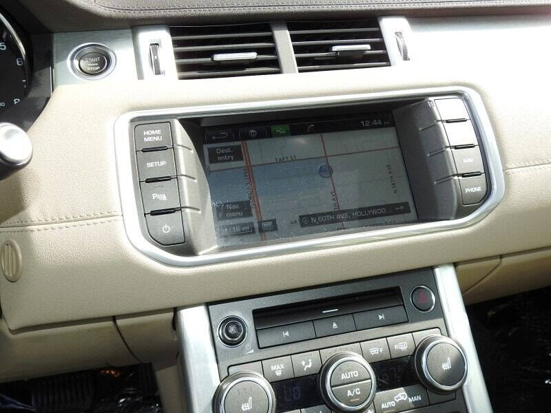 2015 Land Rover Range Rover Evoque  - $18,900