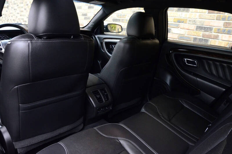 2019 Ford Taurus Limited