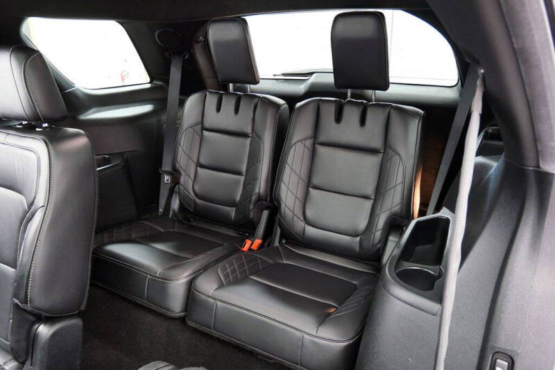 2019 Ford Explorer Platinum