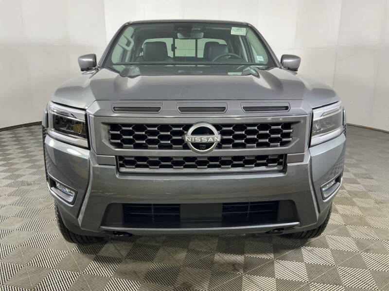 2025 Nissan Frontier SL