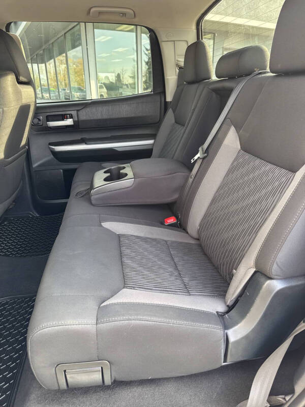 2016 Toyota Tundra SR5