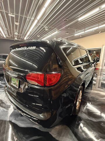 2018 Chrysler Pacifica Touring L