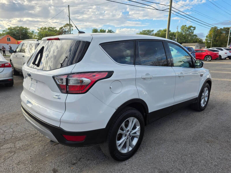 2017 Ford Escape SE
