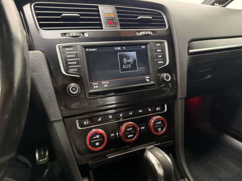 2017 Volkswagen Golf GTI