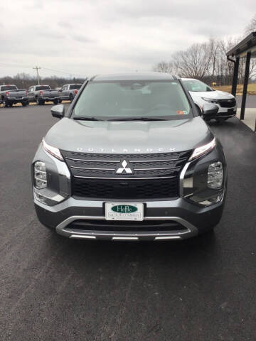 2024 Mitsubishi Outlander SE