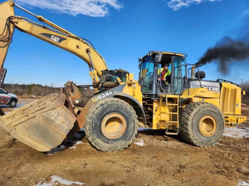 2015 John Deere 824K