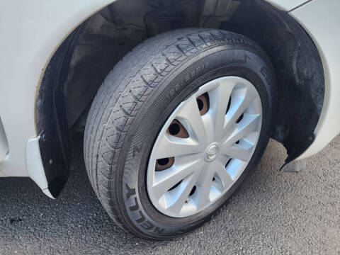 2014 Nissan Versa Note SV