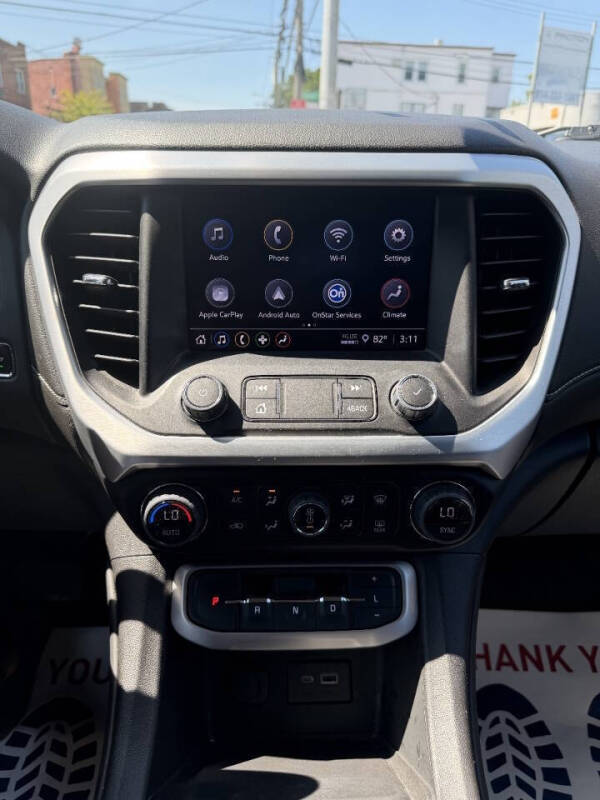2023 GMC Acadia SLE