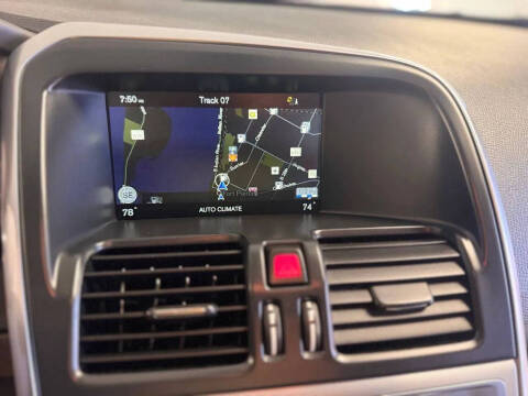 2017 Volvo XC60 T6 Dynamic