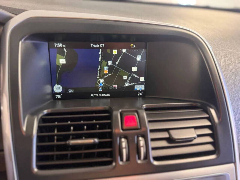 2017 Volvo XC60 T6 Dynamic