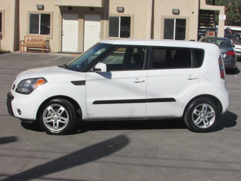 2011 Kia Soul +