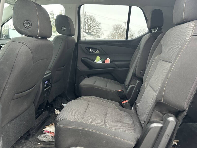 2020 Chevrolet Traverse LT Cloth