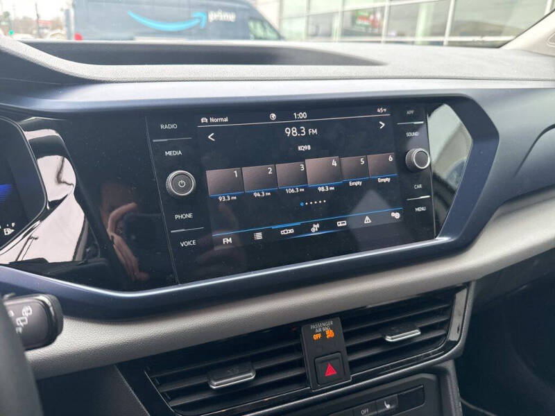 2022 Volkswagen Taos SE 4Motion