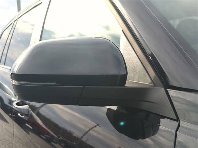 2023 Volkswagen Atlas SE