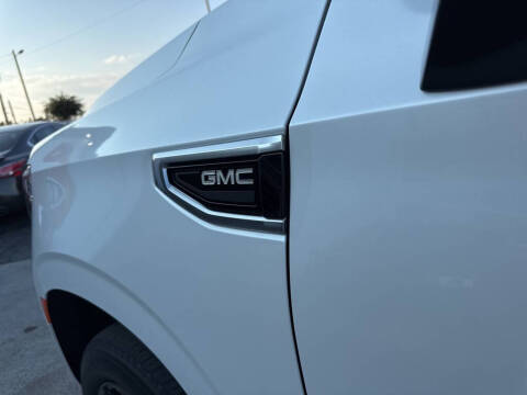 2022 GMC Yukon Denali