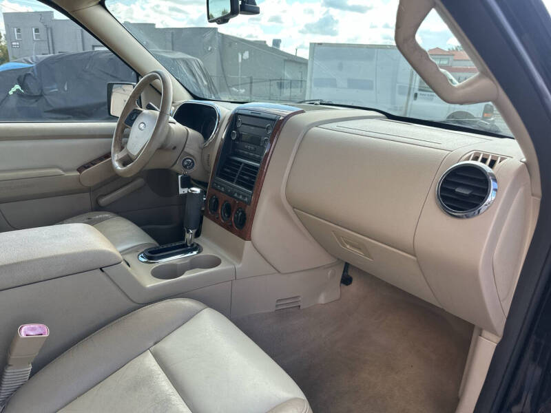 2006 Ford Explorer Eddie Bauer