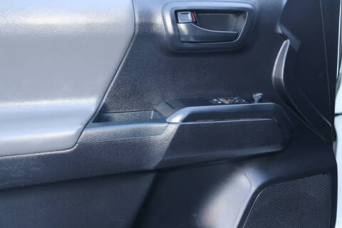 2020 Toyota Tacoma SR