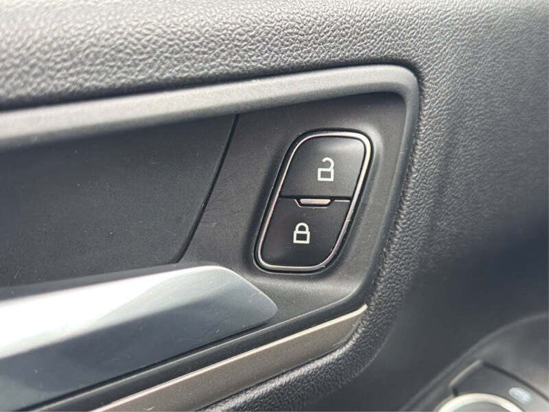 2021 Ford Escape Hybrid SE