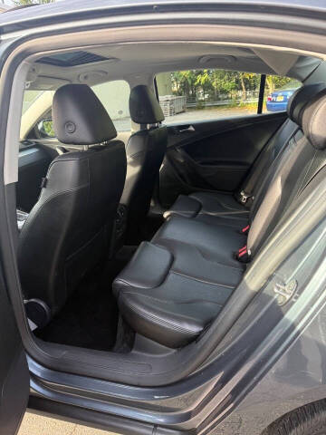 2010 Volkswagen Passat Komfort PZEV