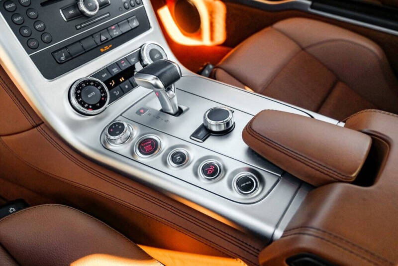 2011 Mercedes-Benz SLS AMG