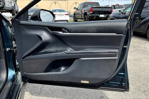 2019 Toyota Camry SE