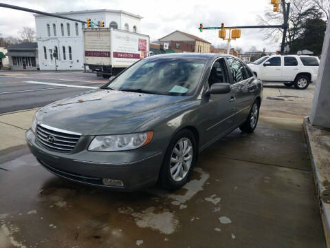 2006 Hyundai Azera for sale at ROBINSON AUTO BROKERS in Dallas NC