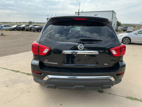 2017 Nissan Pathfinder SL