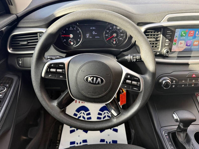 2020 Kia Sorento LX V6