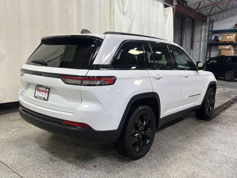 2023 Jeep Grand Cherokee Altitude