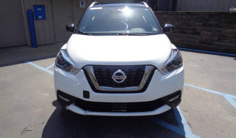 2020 Nissan Kicks SR