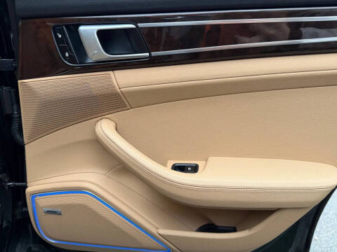 2018 Porsche Panamera 4S