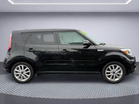 2019 Kia Soul +