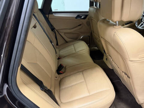 2017 Porsche Macan GTS