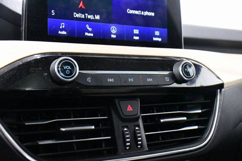 2021 Ford Escape Titanium