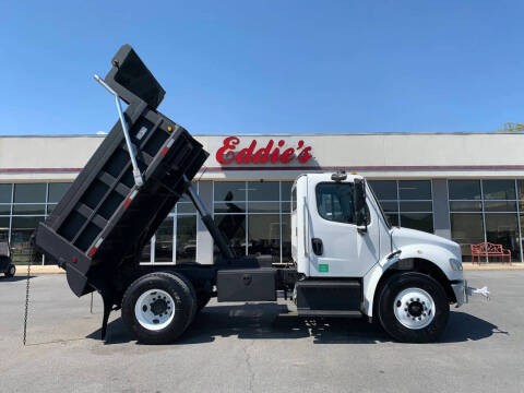 2015 Freightliner M2 106