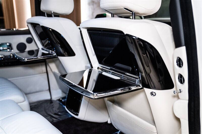 2026 Rolls-Royce Phantom