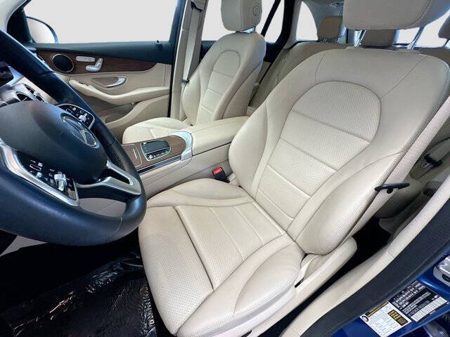 2022 Mercedes-Benz GLC GLC 300