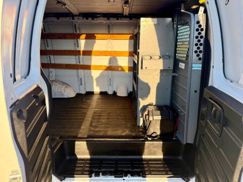 2018 GMC Savana 2500