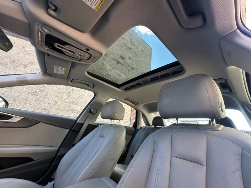 2017 Audi A4 2.0T quattro Premium Plus