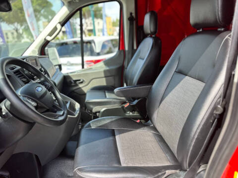 2024 Ford Transit 250