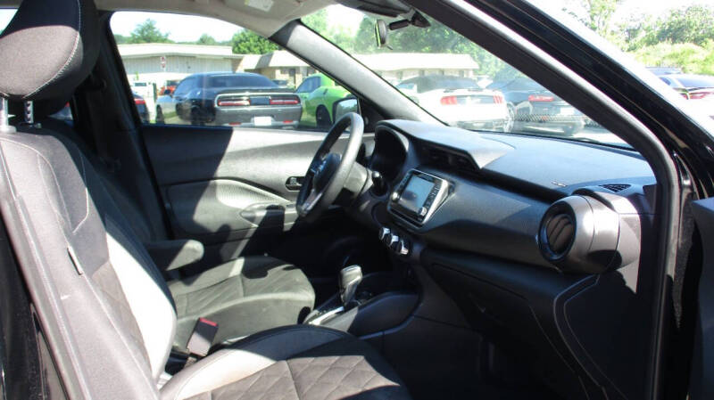2020 Nissan Kicks S