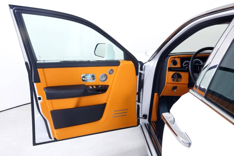 2022 Rolls-Royce Phantom EWB