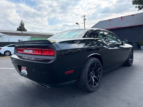 2013 Dodge Challenger SXT