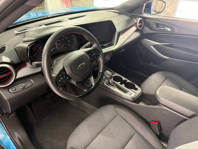 2025 Chevrolet Trax RS