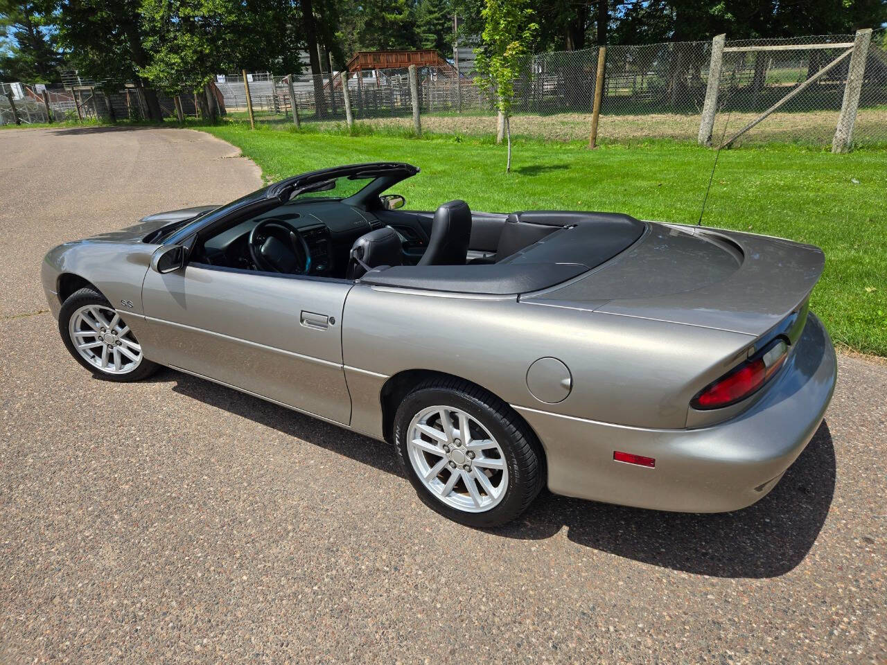 2002 Chevrolet Camaro 15