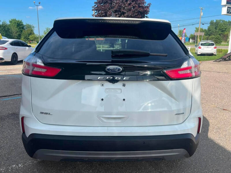 2021 Ford Edge