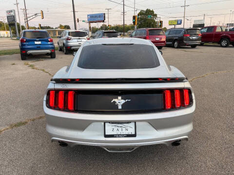 2016 Ford Mustang V6