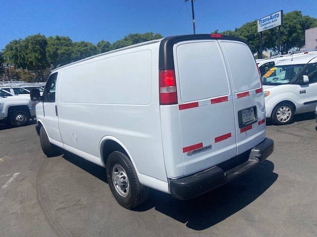 2017 Chevrolet Express 2500